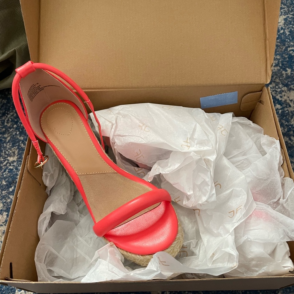 Wedge sandals